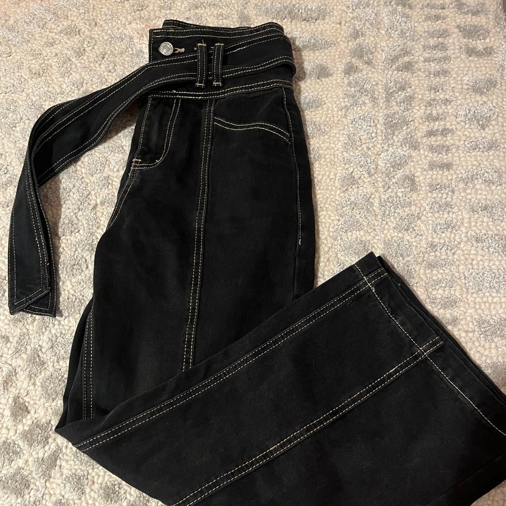 Black white stitched jeans